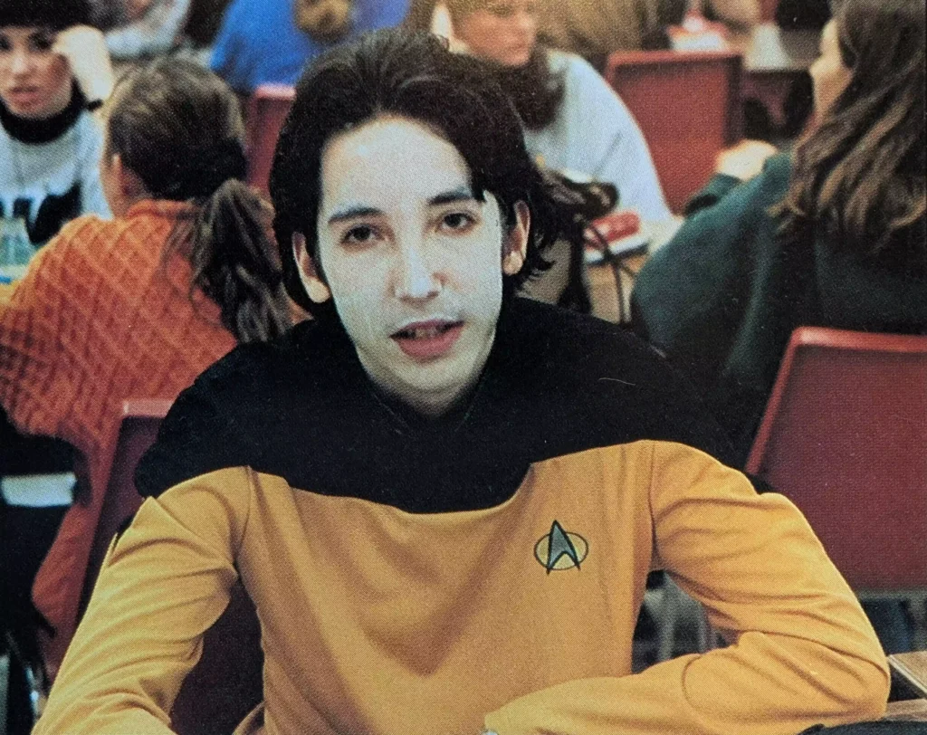 Treesong wearing a Starfleet uniform as part of a Data cosplay in high school